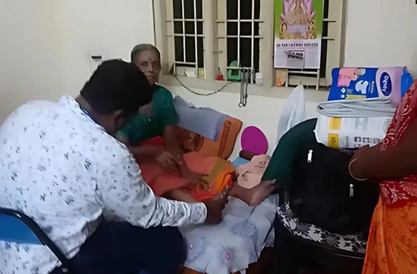 Old Age Home In Vandalur